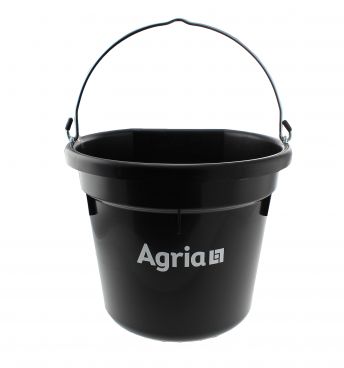Futtereimer für Pferde mit flacher Seite. in der Gruppe  bei Agria Tierversicherung (AGR2160)